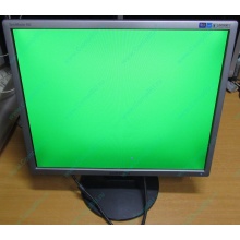 Монитор 19" Samsung SyncMaster 943N на экране малозаметные царапинки (Сергиев Посад)